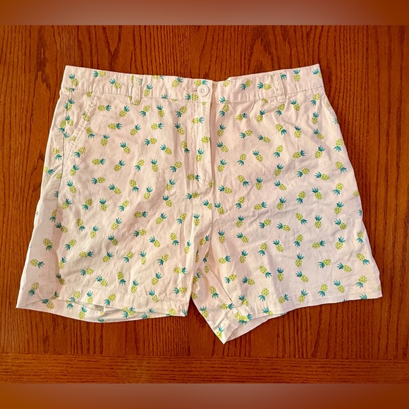 Caribbean Joe Pants - Women’s Caribbean Joe Pineapple Print Shorts - Size 14